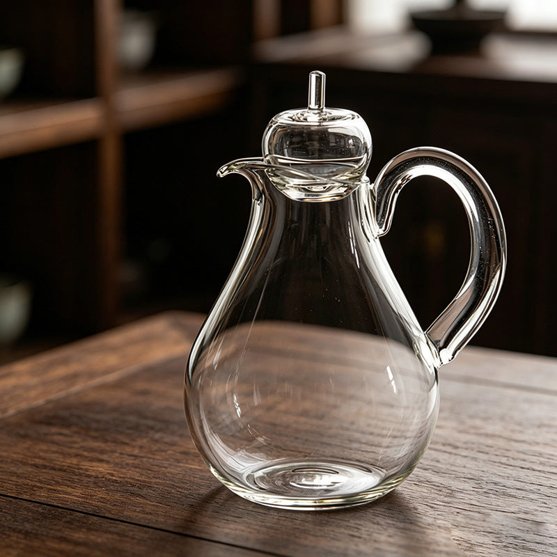 Japanese Handcrafted Glass Sake Carafe Apple Shaped Sharing Bottle Multifunctional Liquor Decanter Wine Pot Tea Pitcher