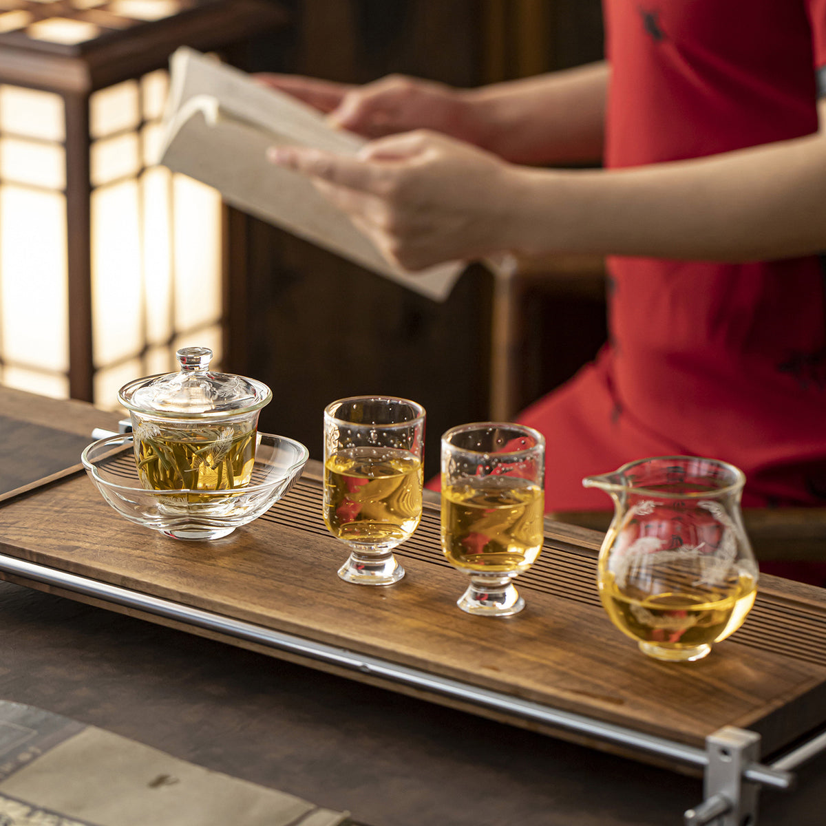 Borosilicate Glass Gongfu Tea Set with Lid Bowl Premium Transparent Tea Ware for Home Office Business Reception